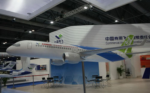 C919大飛機(jī)亮相 外媒:中國毫不掩飾航空野心