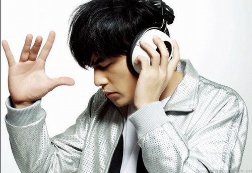 曝光：當(dāng)老板的明星們到底掙了多少錢？