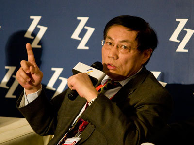 任志強(qiáng)回應(yīng)天價(jià)薪酬：我的實(shí)際工資不足700萬(wàn)的1/10