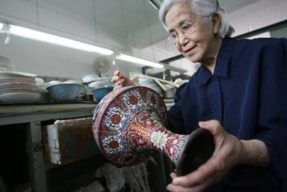 收藏界瞄準(zhǔn)景泰藍(lán)、琺瑯