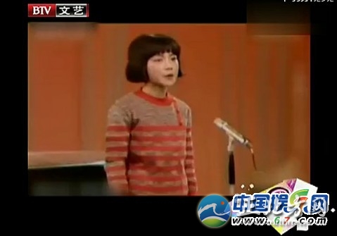 王菲14歲央視唱紅歌青澀照 大小S章子怡兒時(shí)照全遭曝