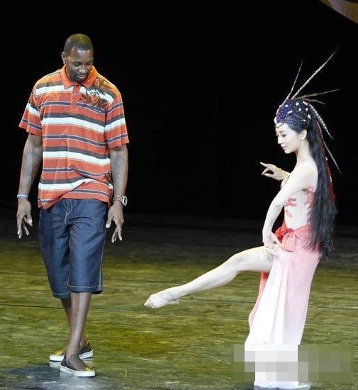 都怪美女太性感！盤點體壇“目不轉(zhuǎn)睛”的偷窺