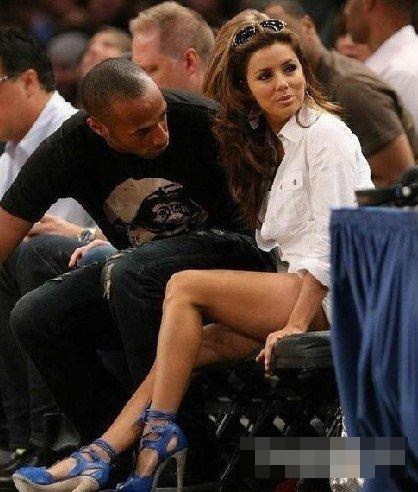 都怪美女太性感!盤點體壇“目不轉(zhuǎn)睛”的偷窺