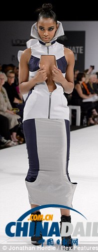 英畢業(yè)時裝周現(xiàn)針織衣骷髏面具（圖）