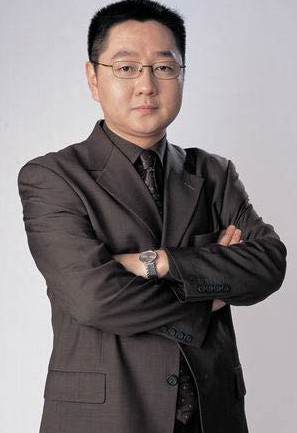 張紹剛宣布正式退出主持界:專(zhuān)心教書(shū)相妻教子