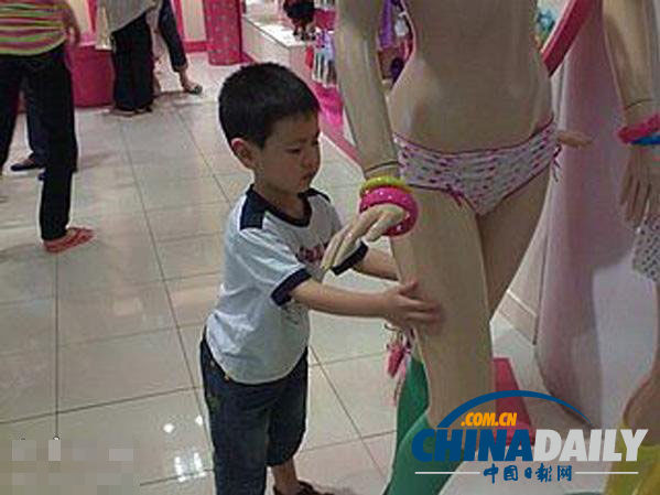 盤點絕對讓父母瘋掉的孩子們【組圖】