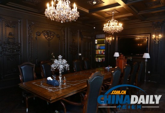 郭敬明上海豪宅及辦公室色調(diào)深沉肅穆