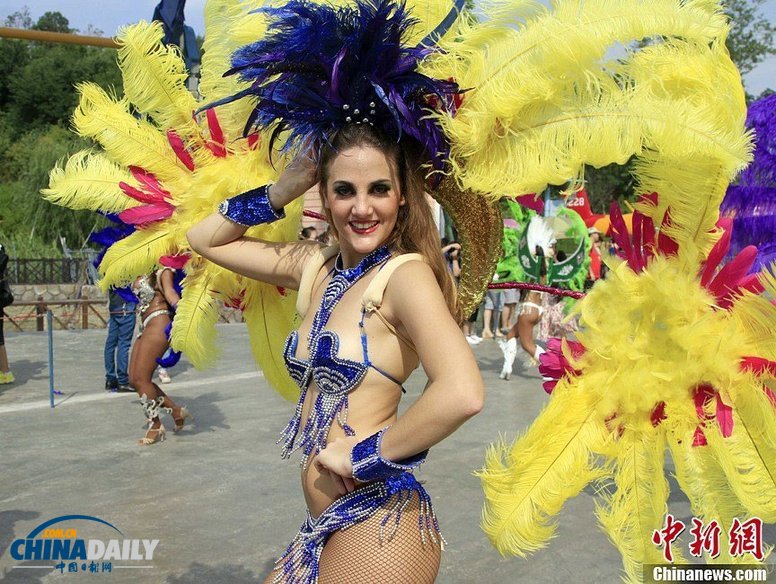 巴西熱辣桑巴狂歡沸騰武漢（組圖）