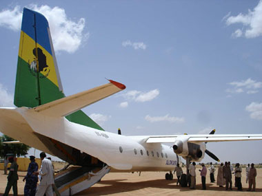 中國記者親歷達(dá)爾富爾:與反政府武裝零距離接觸