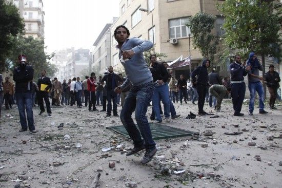 埃及抗議沖突規(guī)模擴大已致2死近千傷