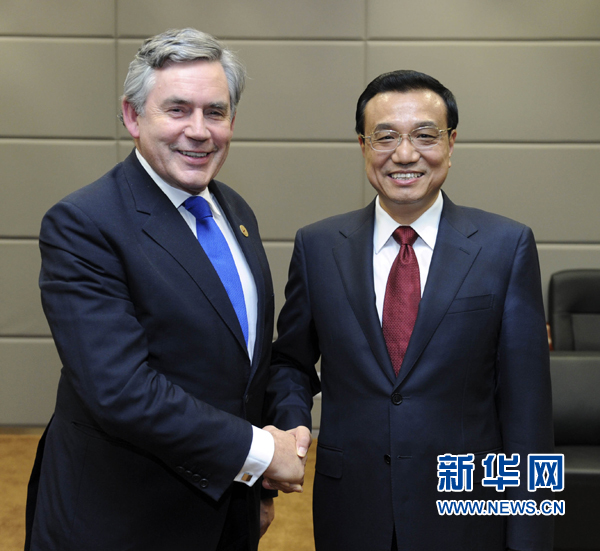 國務(wù)院總理李克強(qiáng)11日在大連會(huì)見英國前首相布朗
