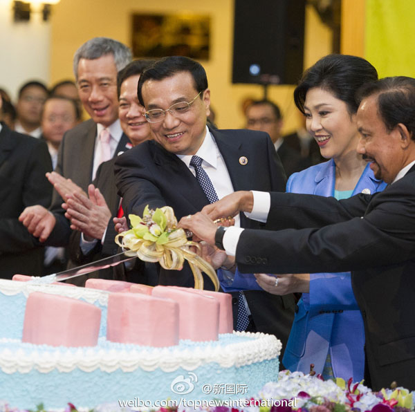 聯(lián)合日?qǐng)?bào)：東盟峰會(huì)開(kāi)議 李克強(qiáng)最耀眼