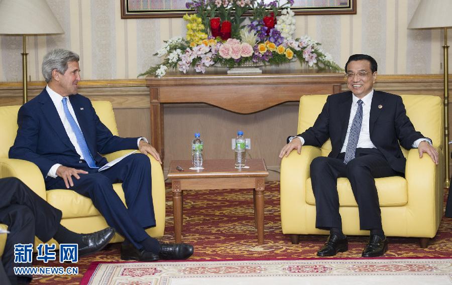 李克強會見美國國務(wù)卿克里