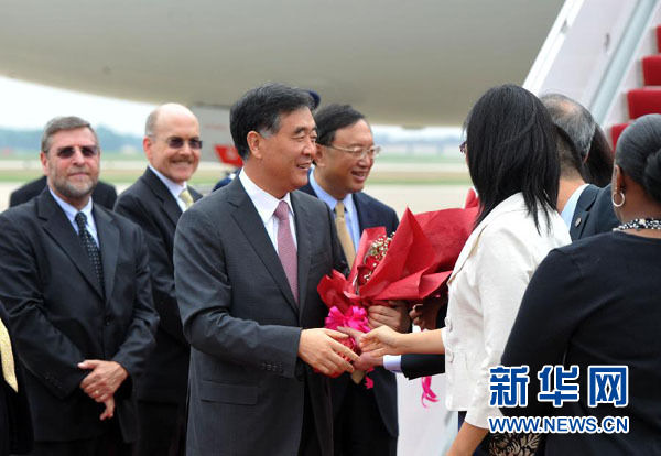 汪洋在美國《華爾街日報》發(fā)表署名文章《加強對話 促進(jìn)合作》