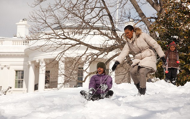 奧巴馬執(zhí)政百天親民有高招 300張照片狂秀白宮生活