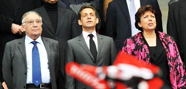 薩科齊“被迫”前去觀戰(zhàn)法國(guó)杯 現(xiàn)場(chǎng)遭遇觀眾噓聲