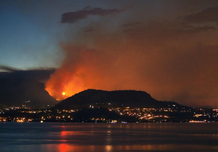加拿大森林大火致6500戶家庭撤離
