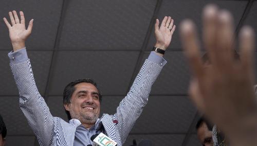 阿富汗大選三大候選人簡介：卡爾扎伊“領跑”