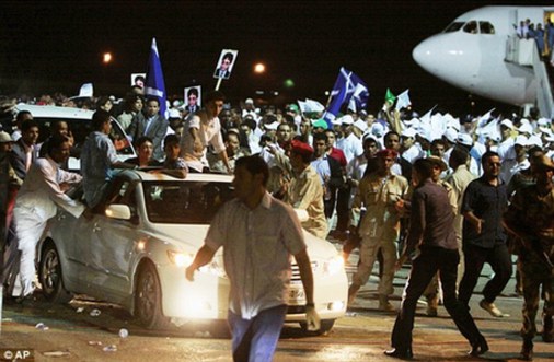 洛克比空難制造者獲釋回國(guó) 受英雄般禮遇惹怒美國(guó)