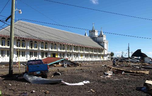 薩摩亞群島強(qiáng)震引發(fā)海嘯 上百人可能遇難