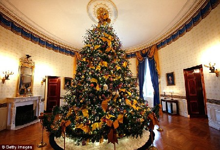 米歇爾公布白宮圣誕主題 環(huán)保裝飾點(diǎn)亮節(jié)日氣氛