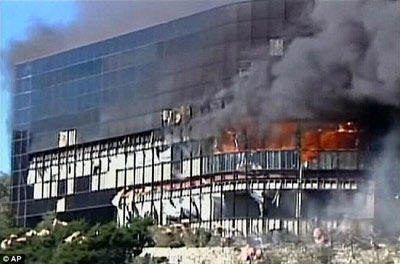 美工程師效仿9·11恐怖分子 駕機撞稅務局大樓