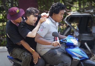 “紅衫軍”誓言絕不投降 沖突還在繼續(xù)