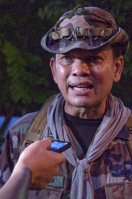 “紅衫軍”誓言絕不投降 沖突還在繼續(xù)