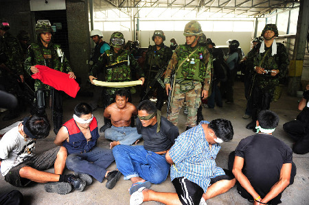 泰國曼谷世貿中心商場在沖突中遭縱火