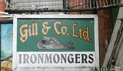 難捱經(jīng)濟(jì)危機(jī) 英國(guó)具480年歷史最老五金店將關(guān)張