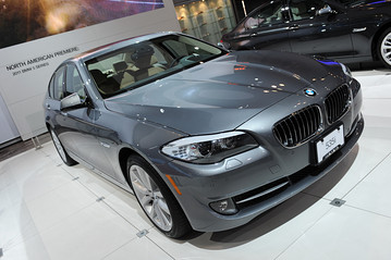 寶馬召回逾8000輛汽車修復(fù)油表問題 包括5系轎車