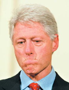 美媒曝前總統(tǒng)克林頓疾病纏身 或活不過(guò)半年