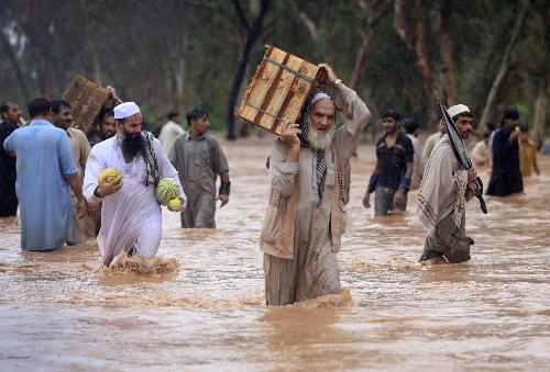 巴基斯坦遭80年罕見洪水襲擊 3天內(nèi)267人喪生