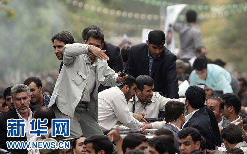 伊朗官媒稱總統(tǒng)車隊“遇襲”實為鞭炮爆炸