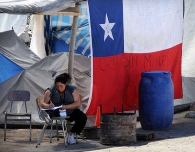 智利救援隊掘井過半 被困礦工有望11月初以前升井