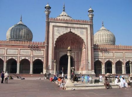 新德里發(fā)生槍擊案 兩名臺灣游客受傷兇手在逃