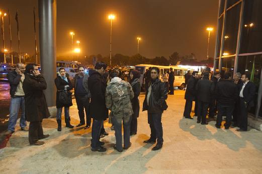 伊朗載106人客機迫降時墜毀 至少77人遇難