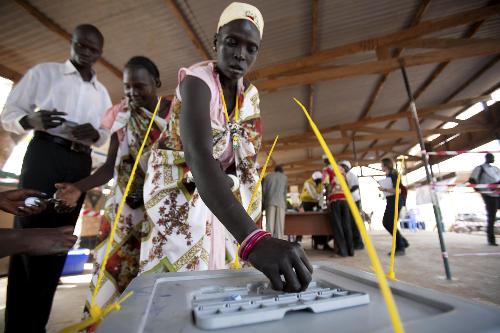 蘇丹南部獨(dú)立公投第二天投票結(jié)束（多圖）