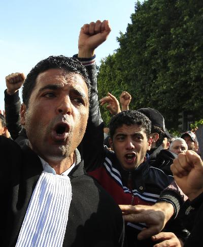 突尼斯騷亂依然持續(xù) 前第一夫人被爆大肆斂財