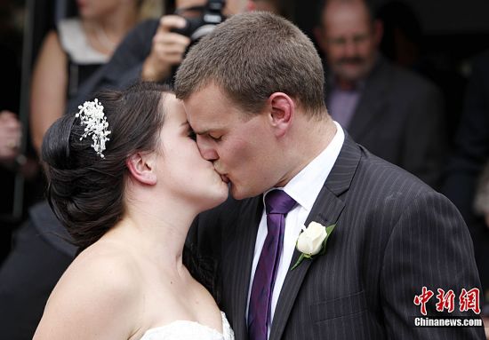 新西蘭舉行震后首場婚禮