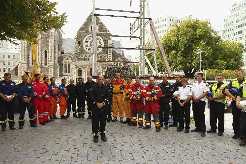 新西蘭舉行震后全國默哀 最小遇難者最先下葬