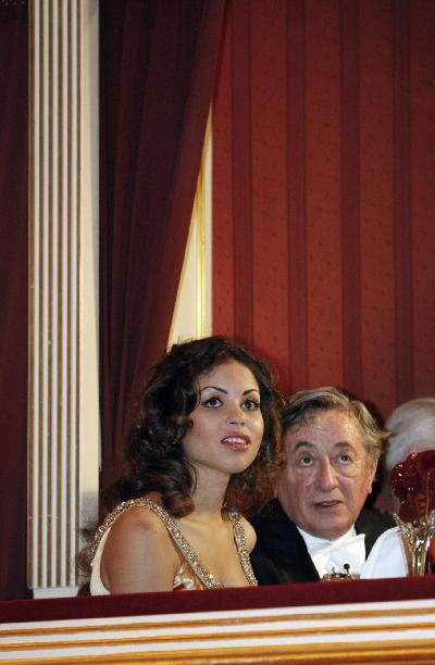 意總理緋聞女郎魯比出席維也納舞會(huì) 奧地利一片嘩然