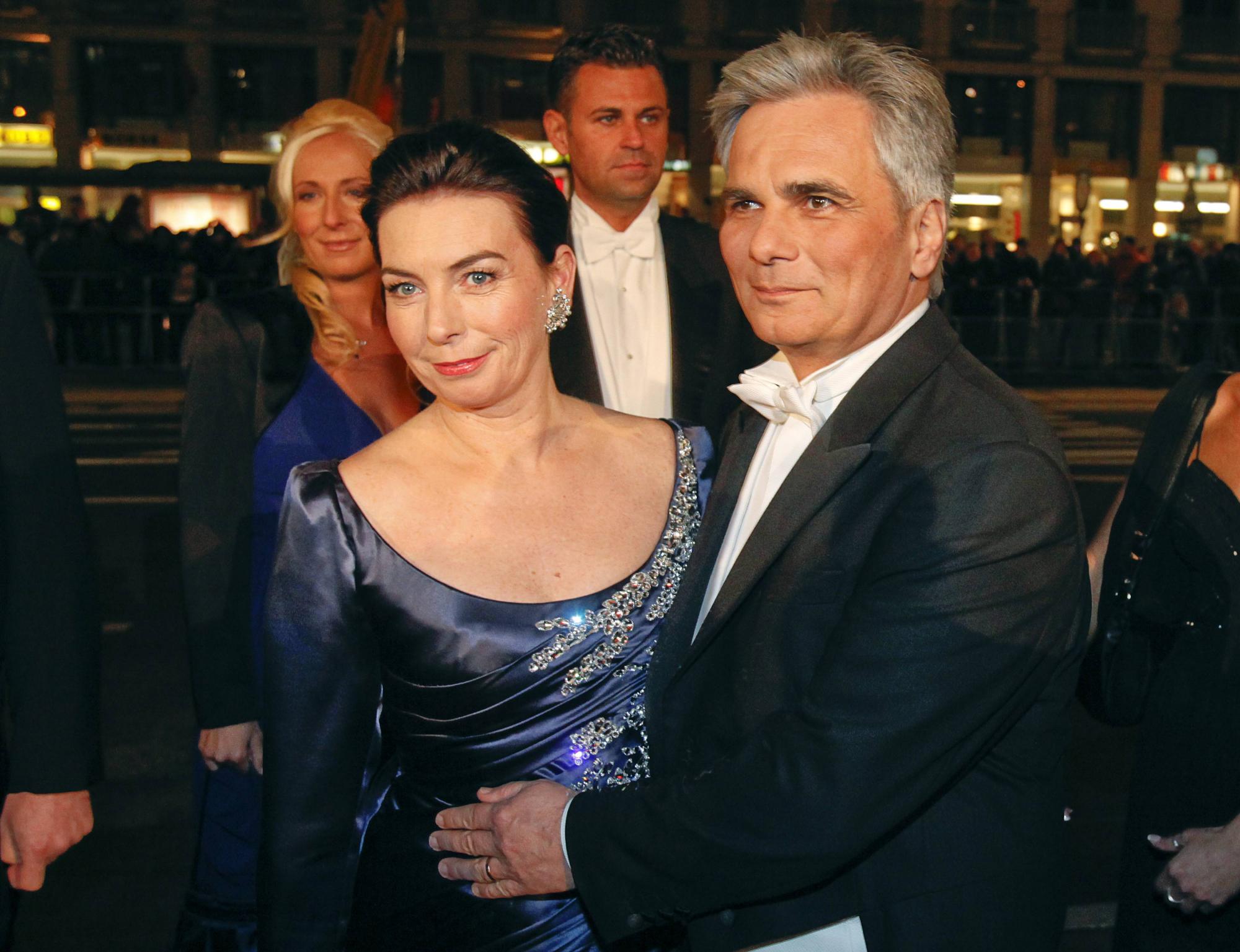 意總理緋聞女郎魯比出席維也納舞會(huì) 奧地利一片嘩然