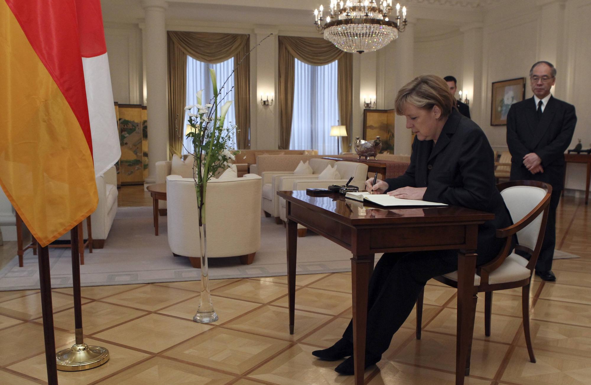 奧巴馬表態(tài)支援日本 德國將轉移大使館