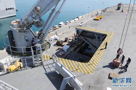法國(guó)“戴高樂(lè)”號(hào)航母啟程前往利比亞