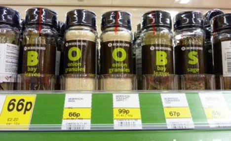 英國(guó)超市調(diào)料架上演“臟字秀” 店員們很抓狂