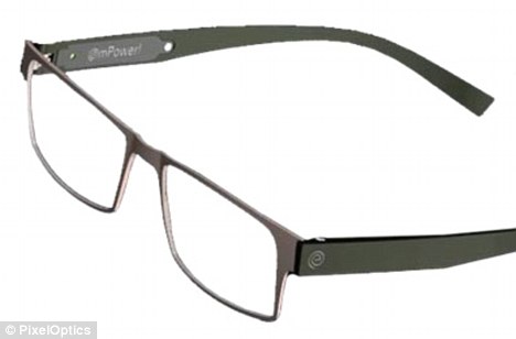 世界首款自動變焦眼鏡研發(fā)耗時12年 申請275項專利