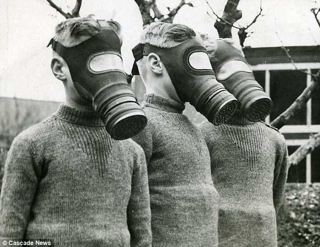 英最年長(zhǎng)三胞胎度過(guò)80歲大壽 “紅頭發(fā)男孩”轟動(dòng)一時(shí)