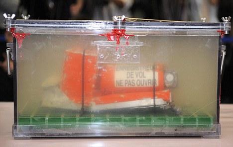 法航客機(jī)墜毀時(shí)機(jī)長(zhǎng)不在駕駛艙 測(cè)速儀故障或?yàn)?#8220;元兇”