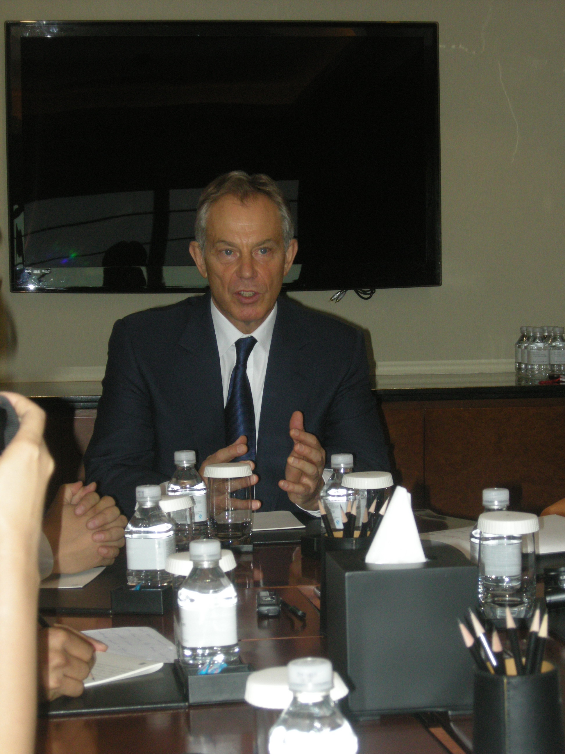 訪布萊爾：相信好人上天堂 不在意威廉婚禮未獲邀